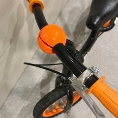 二輪車　三輪車　ストライダーの画像