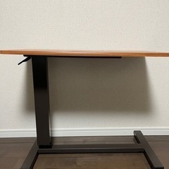 昇降サイドテーブル　縦40cm  ✖️横80cm弱（79.8cm）の画像
