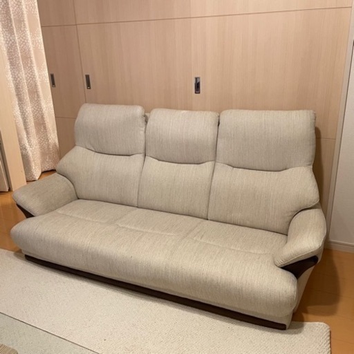 ニトリ　3人がけハイバックソファ