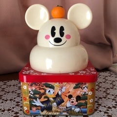 ディズニーお正月グッズ　鏡餅型お菓子缶