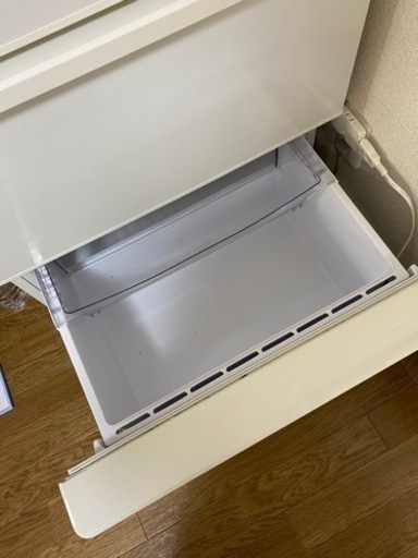 【売約済み】 AQUA 3ドア冷蔵庫　AQR-27G-W