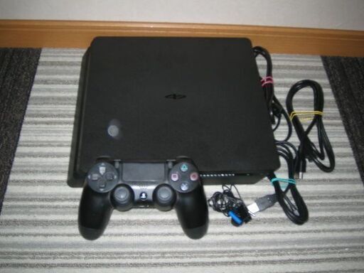 さらに値下げしました　PS4　初期設定済　プレーステション　PlayStation4　ジェットブラック　５００GB　コントローラ　セット