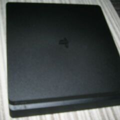 さらに値下げしました　PS4　初期設定済　プレーステション　PlayStation4　ジェットブラック　５００GB　コントローラ　セットの画像