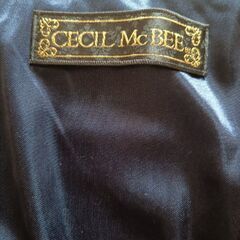 CECIL McBEE　トップスの画像