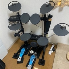 YAMAHA ドラムセット、フット×2、アンプ、スティック付き