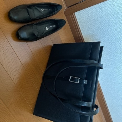 ビジネスバックと靴