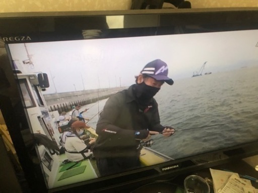 ■32型カラーテレビREGZA32R1です