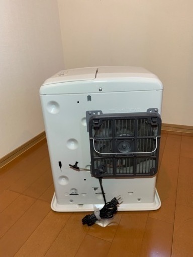 ファンヒーター　古いですが使用頻度少ない