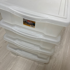 【神戸市鹿の子台引き取り限定】ベッド下収納ケース4つの画像