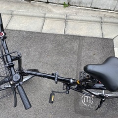 折りたたみ自転車の画像