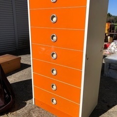 決まりした❣️レトロなオレンジ　中古ベビータンス