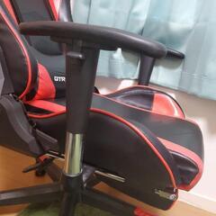 ゲーミングチェア(GTRACING)オットマン付きの画像