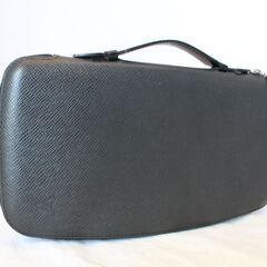 LOUIS VUITTON　ルイヴィトン　タイガ オーガナイザー アトール ラウンドファスナー 長財布 トラベルケース M30652 ブラック レザー　美品