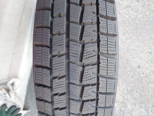 ダンロップ VW01 185/70R14 中古スタッドレスタイヤ 4本セット 工賃込み