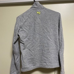 puma パーカー　レディースの画像