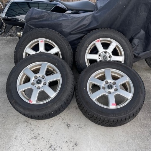 2018年製造 スタッドレスタイヤ タイヤホイール 4本セット ブリヂストン BRIDGESTONE VRX 195/65r15 セレナで使用 まだまだ走れます