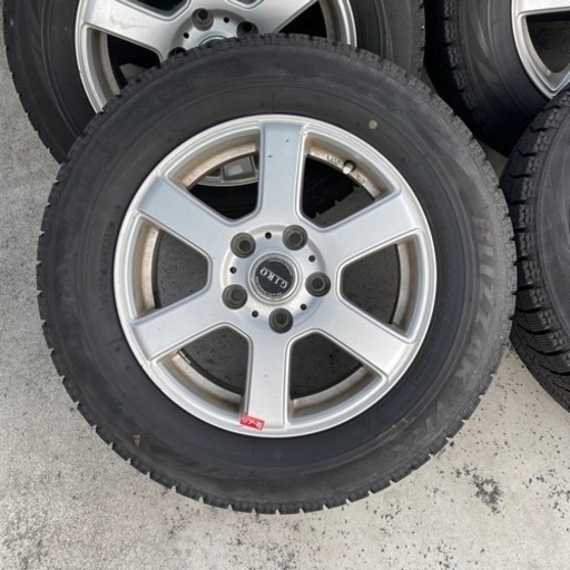 2018年製造 スタッドレスタイヤ タイヤホイール 4本セット ブリヂストン BRIDGESTONE VRX 195/65r15 セレナで使用 まだまだ走れます