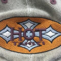 【希少】タヒチ現地購入キャップ（HOT TAHITI）の画像