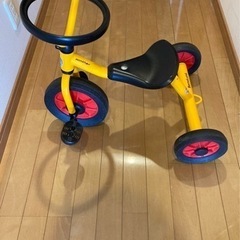 ペリカンデザイン　三輪車 丸ハンドル 黄色　ボーネルンド