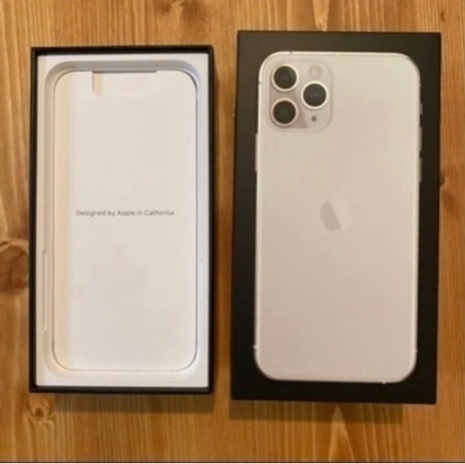 iPhone11pro simフリー　シルバー　256gb iPhone11 pro ホワイト　美品