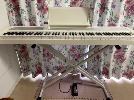 KORG 電子ピアノ B1 WH 88鍵 ホワイト譲ります