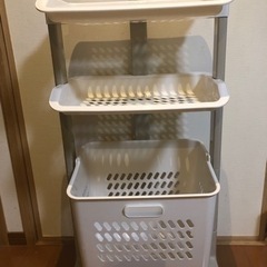 ランドリーバスケットラック3段