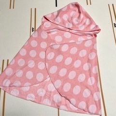 ハニーズ★ 水玉柄のポンチョ