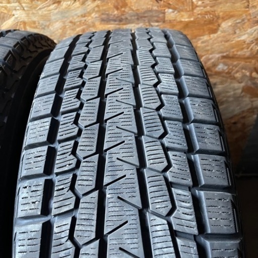 極上タイヤ　YOKOHAMA ヨコハマ　G075 225/65R17 スタッドレス タイヤ　2017年製　17インチ