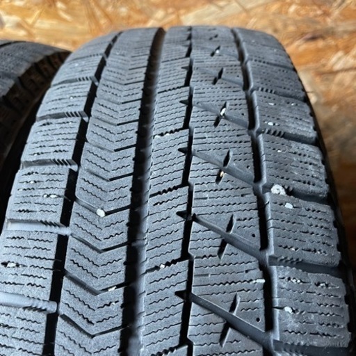 バリ山　BRIDGESTONE ブリヂストン　ブリジストン　VRX 175/65R14 スタッドレス タイヤ　2017年製　14インチ