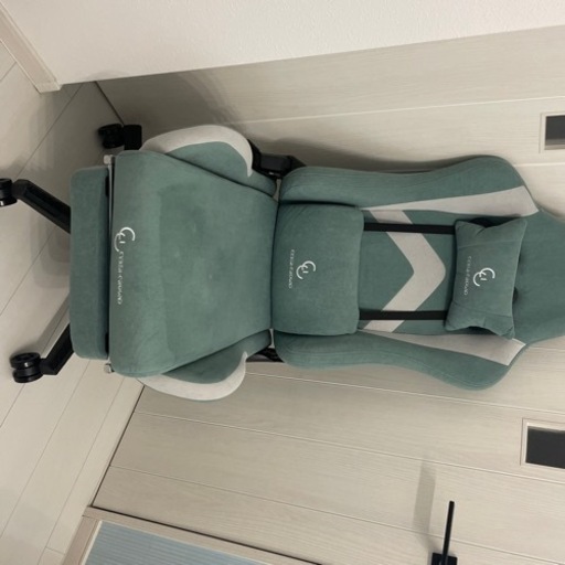 ゲーミングチェア 早い者勝ち