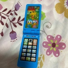 【値下げ】ペンギンの携帯電話の画像