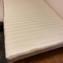 ＊お取引決定しました〜   引取り限定！セミダブルベッド＊脚付マ...