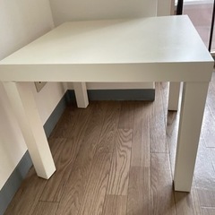 テーブル(小さい)の画像