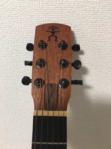 人気のアヌエヌエミニギター（中古）