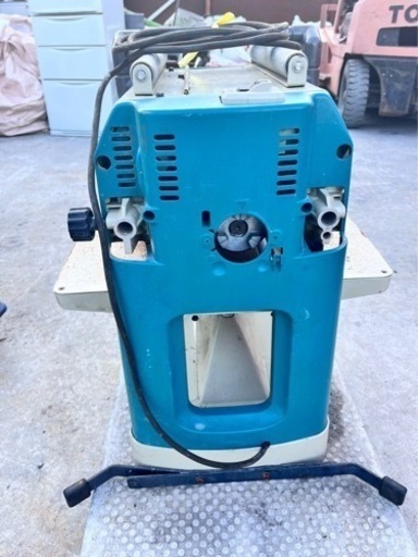 マキタ製の自動カンナの2031S