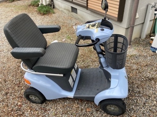 スズキ　セニアカー　ET4E7