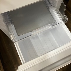 2020年製中古　シャープ　2ドア冷凍冷蔵庫　SJ-18E8-KWの画像