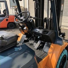 4トン　ディーゼルフォークリフト 　関東輸送無料(条件有)　トヨタ　 02-7FDK40の画像