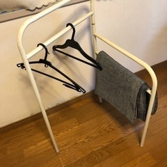 【取引決まりました　あげます　即日取引希望】折りたたみミニ物干し　タオルかけの画像