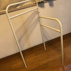 【取引決まりました　あげます　即日取引希望】折りたたみミニ物干し　タオルかけの画像