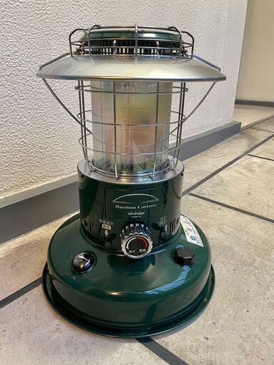 ★☆①トヨトミ 石油ストーブ レインボー 灯油ストーブ おしゃれ 小型 レトロ 対流式  高さ約48.5cm×幅約38.8cm×奥行約38.8cm TOYOTOMI RAINBOW RL-25F 2016年製★