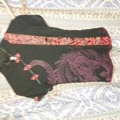 ゴシック風？の半袖カットソー