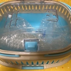 ペット用キャリーケース。一度使用のみ