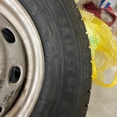 スタッドレス145/80/r12 LT 4本鉄ホイールpcd100の画像