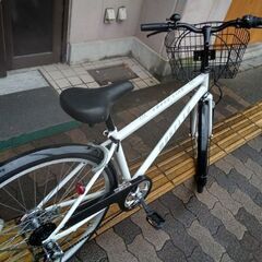 MUGELLO[ムジェロ]27吋 シティーサイクル 外装6段/LEDオート/ホワイトxブラックの画像