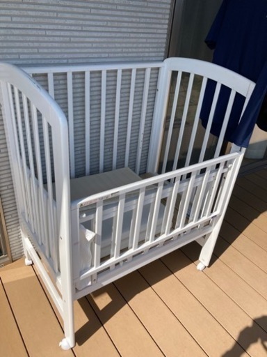 カトージ　ベビーベッド