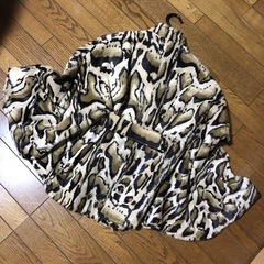 毛皮風ポンチョの画像