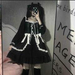 病みかわひざ丈ワンピースの画像