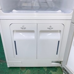 LG スタイラー　電気乾燥機　2018年製 ⭐️LG⭐️衣類乾燥機 2018年製美品 ホワイト 大阪市近郊配送