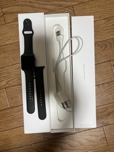 apple Watch series3 42mm アルミニウム　GPSモデル　引き渡し場所合わせます。
